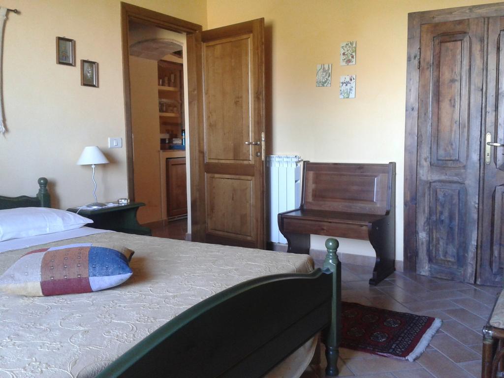 Agriturismo Cantinaccia Di Sopra Pitigliano Room photo